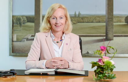 Finanzstaatssekretärin Dr. Weyland