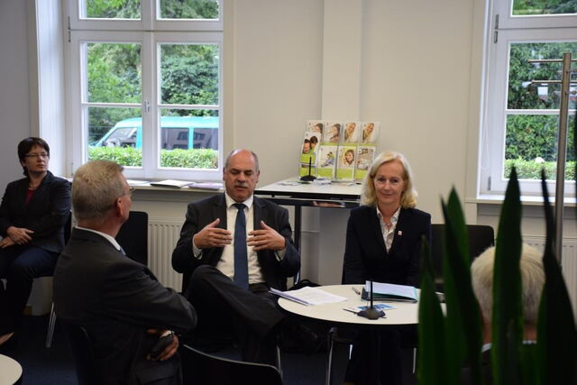 Finanzamt Frankfurt V-Höchst