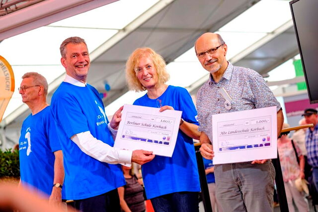 Stabsstellenleiter Hans-Ulrich Hartwig, Staatssekretär Dr. Martin Worms, Irmgard Geck, Robert Gassner