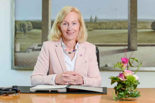 Finanzstaatssekretärin Dr. Weyland