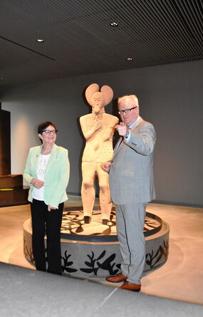 Dr. Vera Rupp, Finanzminister Dr. Thomas Schäfer